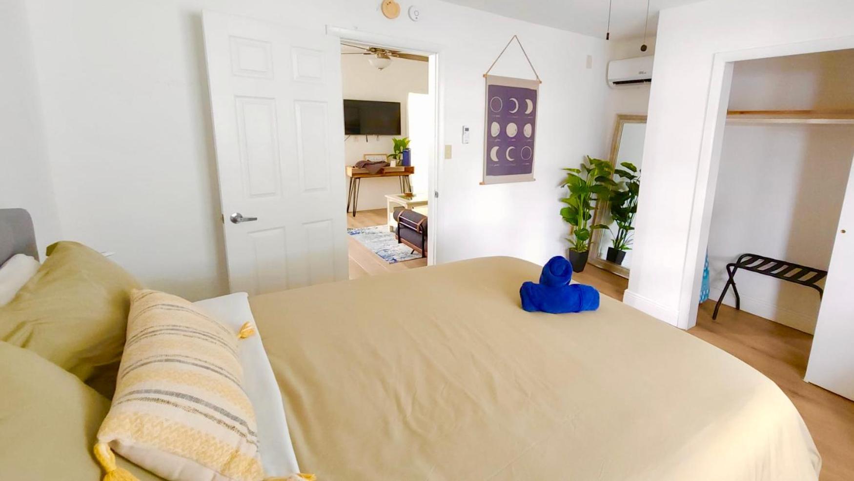 Intimate Casita Mia Minutes Away From Airport, Calle 8, Brickell, Coral Gables, The Beach And More! Miami Exterior foto